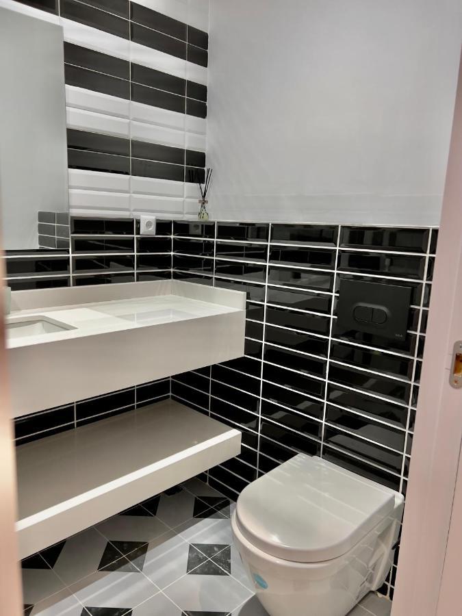 Kinotel Batumi Zewnętrze zdjęcie